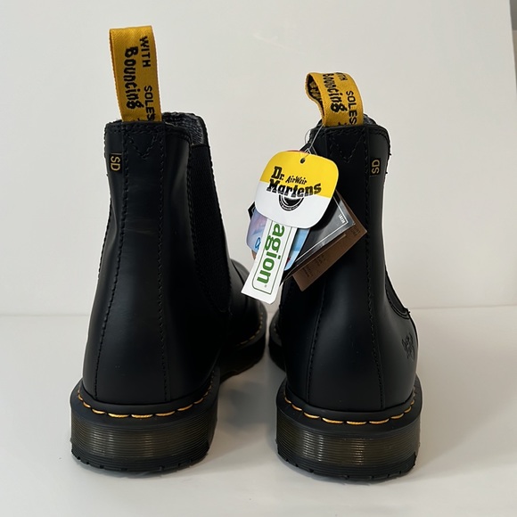 NWT Dr. Martens Fellside Steel Toe Chelsea Boots - Picture 3 of 8